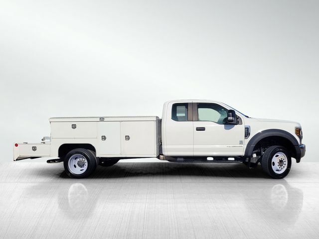Certified 2019 Ford F550 XLT image 3