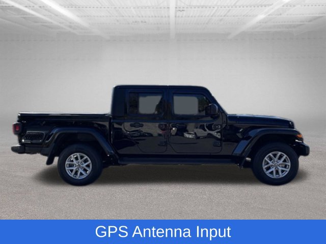 Used 2022 Jeep Gladiator Sport AWD/4WD image 11