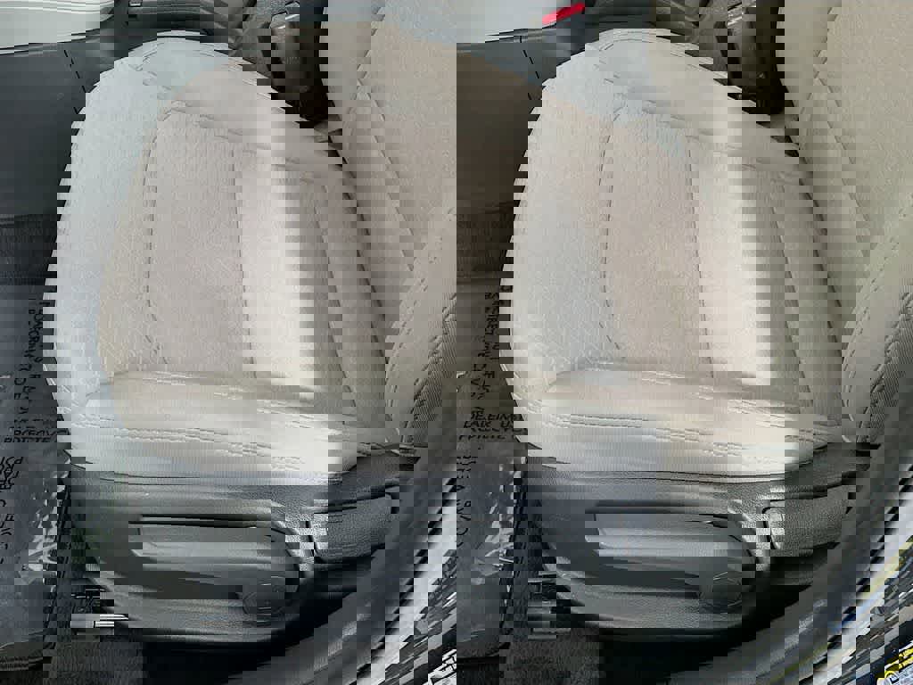 Used 2019 Hyundai Elantra SE image 28