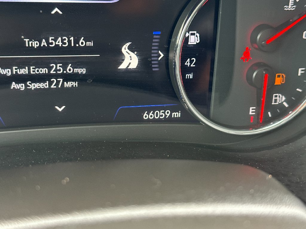 Used 2024 Chevrolet Malibu LT FWD image 28