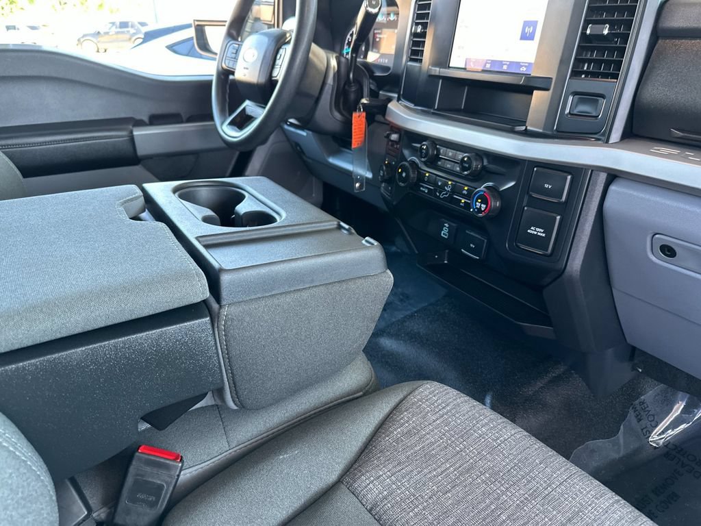 Certified 2024 Ford F350 XLT w/ 360-Degree Camera Package AWD/4WD image 13