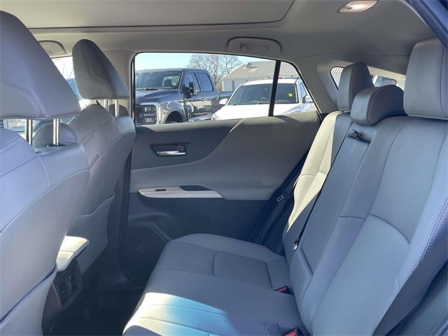 Used 2021 Toyota Venza Limited image 13