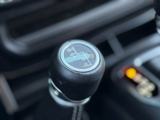 Used 2020 Jeep Wrangler Unlimited Sahara w/ Cold Weather Group AWD/4WD image 29