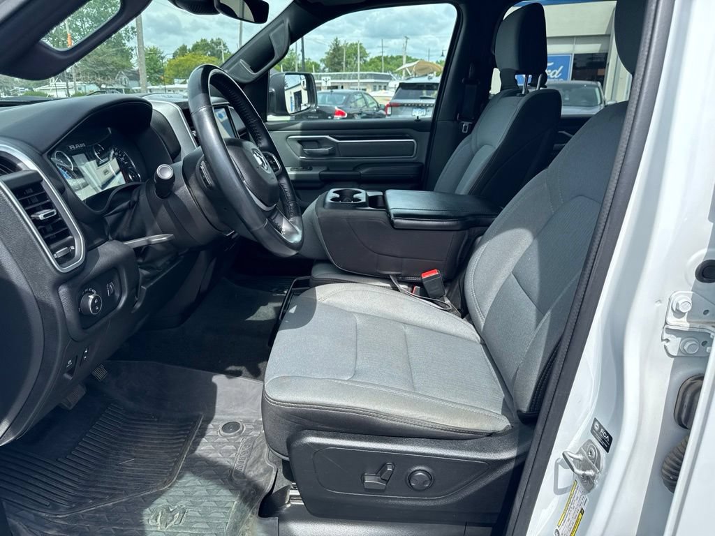 Used 2022 RAM 1500 Big Horn AWD/4WD image 10