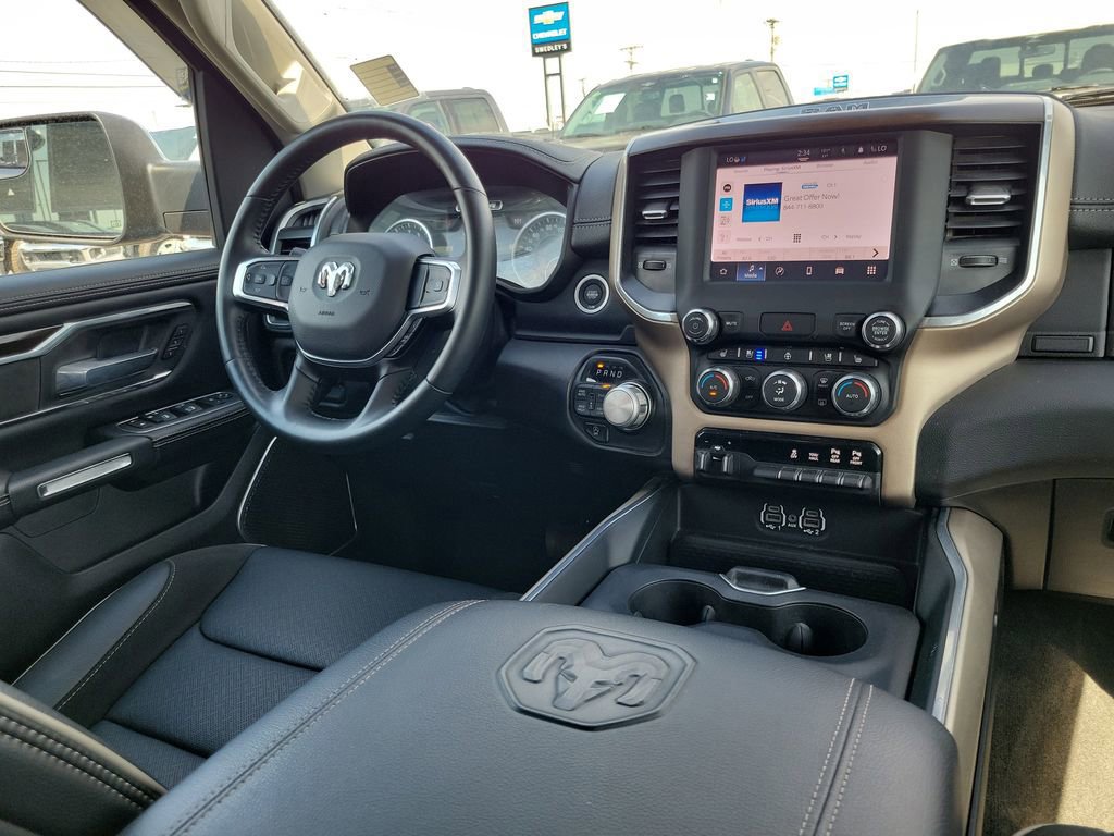 Used 2022 RAM 1500 Laramie AWD/4WD image 13