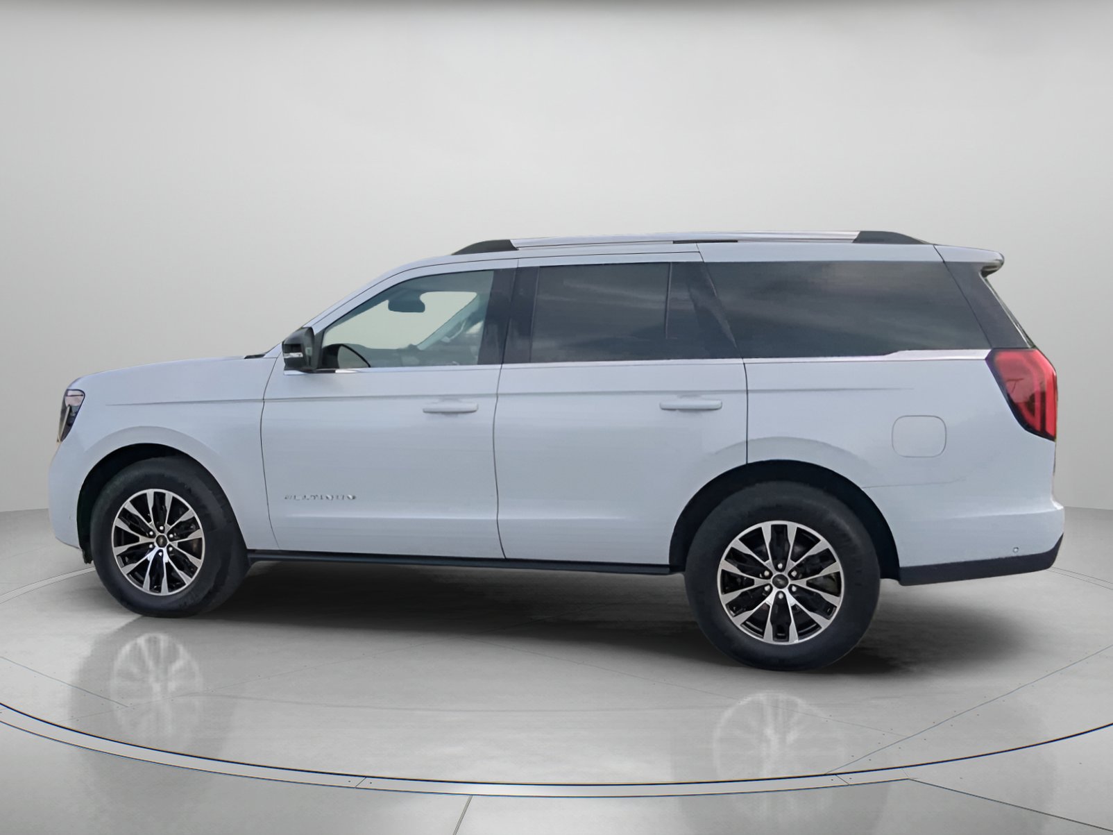 Certified 2025 Ford Expedition Platinum AWD/4WD image 17