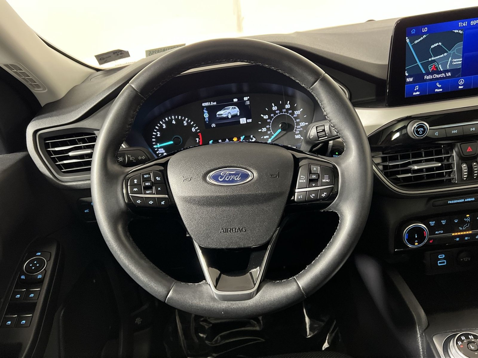 Certified 2022 Ford Escape SEL AWD/4WD image 16