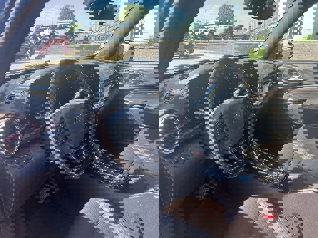 Used 2024 Chevrolet Trax RS w/ Driver Confidence Package FWD image 9