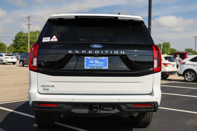 Certified 2025 Ford Expedition Active AWD/4WD image 9