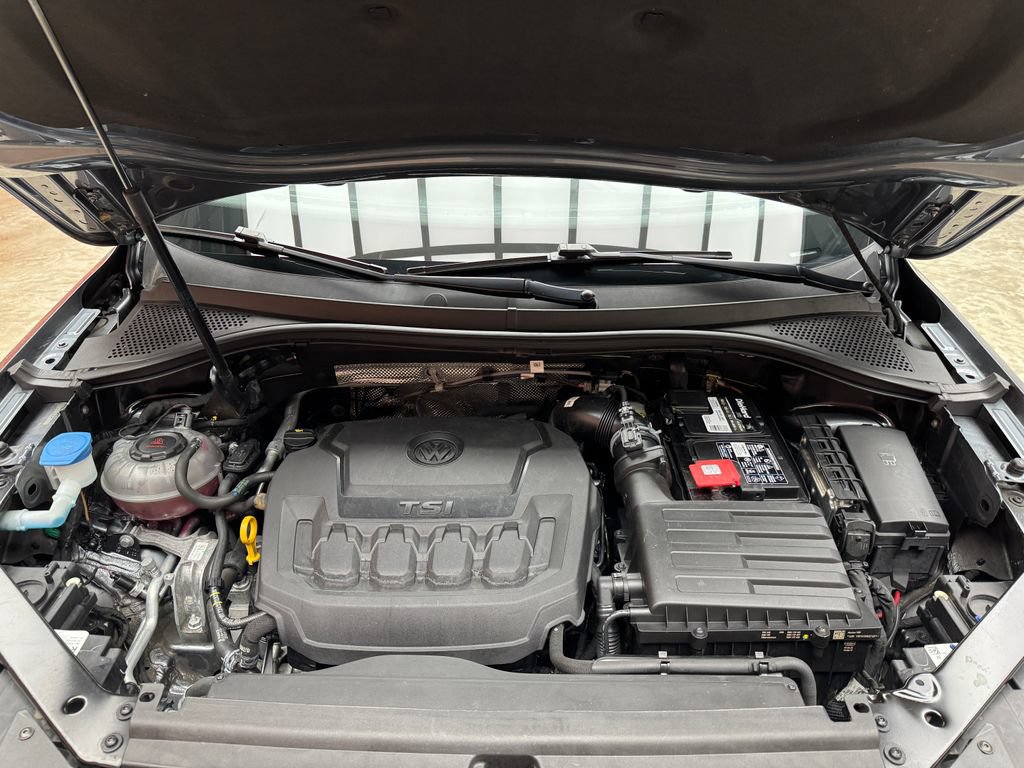 Used 2022 Volkswagen Tiguan SE AWD/4WD image 26