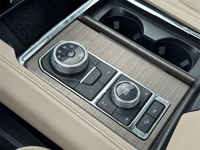 Certified 2024 Ford Expedition Limited image 30