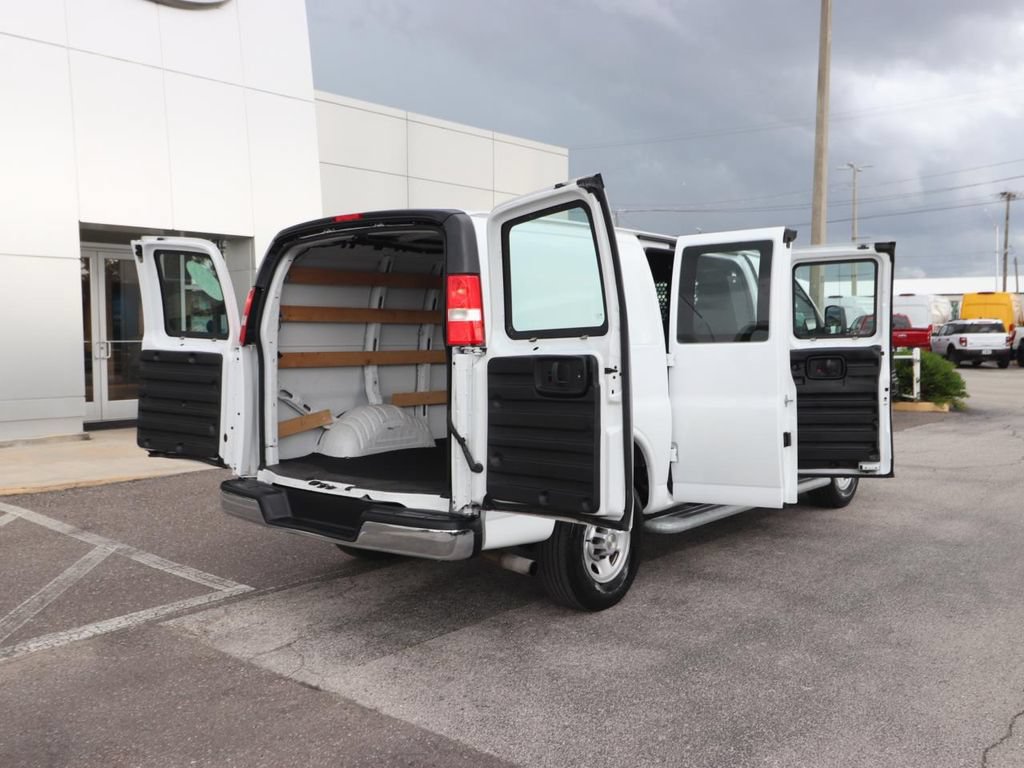 Used 2024 Chevrolet Express 2500 w/ Driver Convenience Package RWD image 15