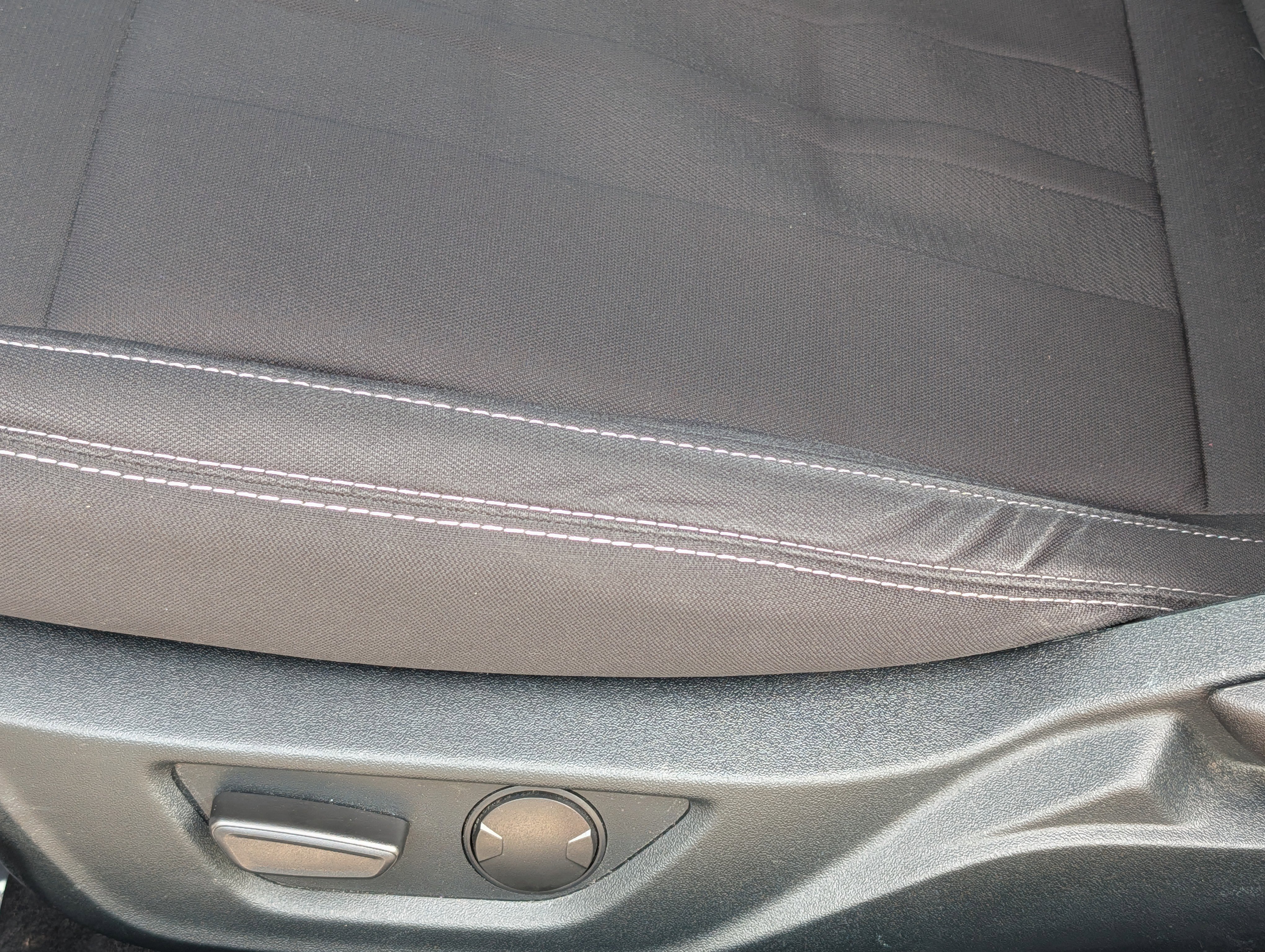 Certified 2022 Ford Mustang GT w/ Black Accent Package image 11