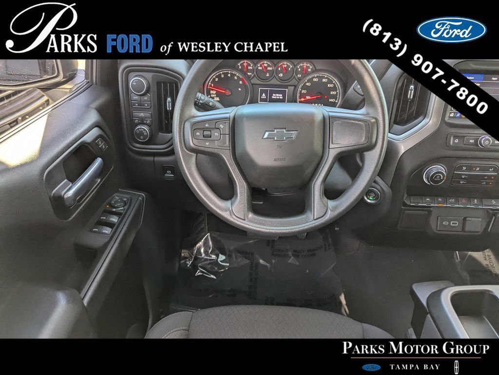 Used 2025 Chevrolet Silverado 1500 Custom Trail Boss w/ LPO, Dark Essentials Package image 11