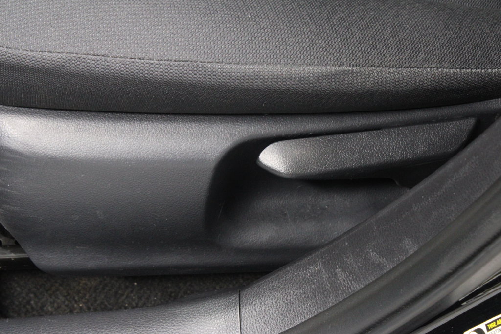Used 2024 Toyota Corolla LE FWD image 21