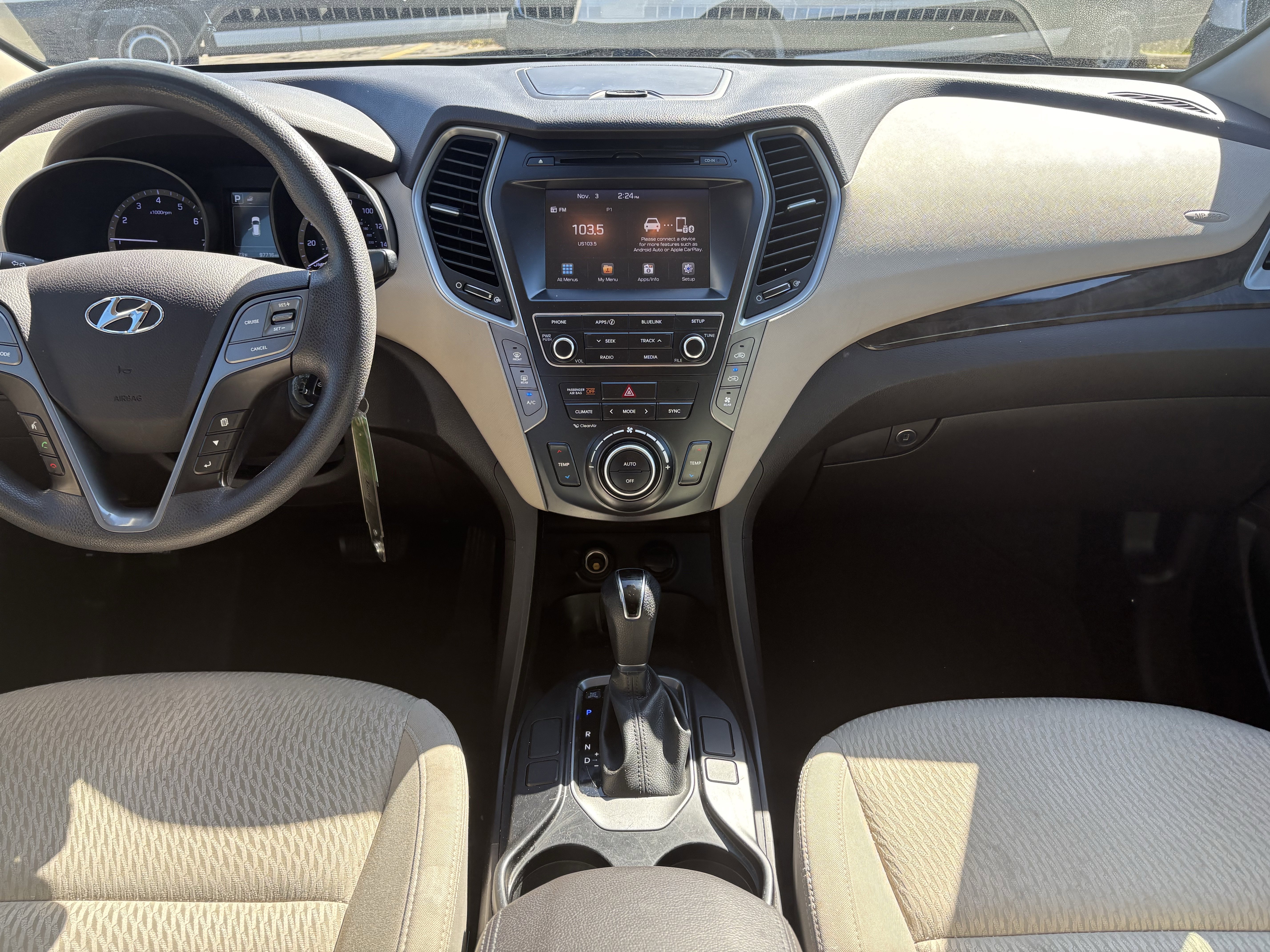 Used 2019 Hyundai Santa Fe XL SE image 16