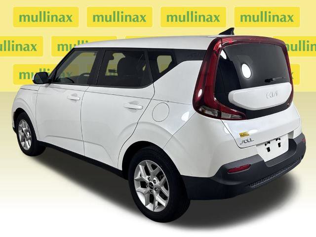 Used 2022 Kia Soul LX w/ Technology Package image 3
