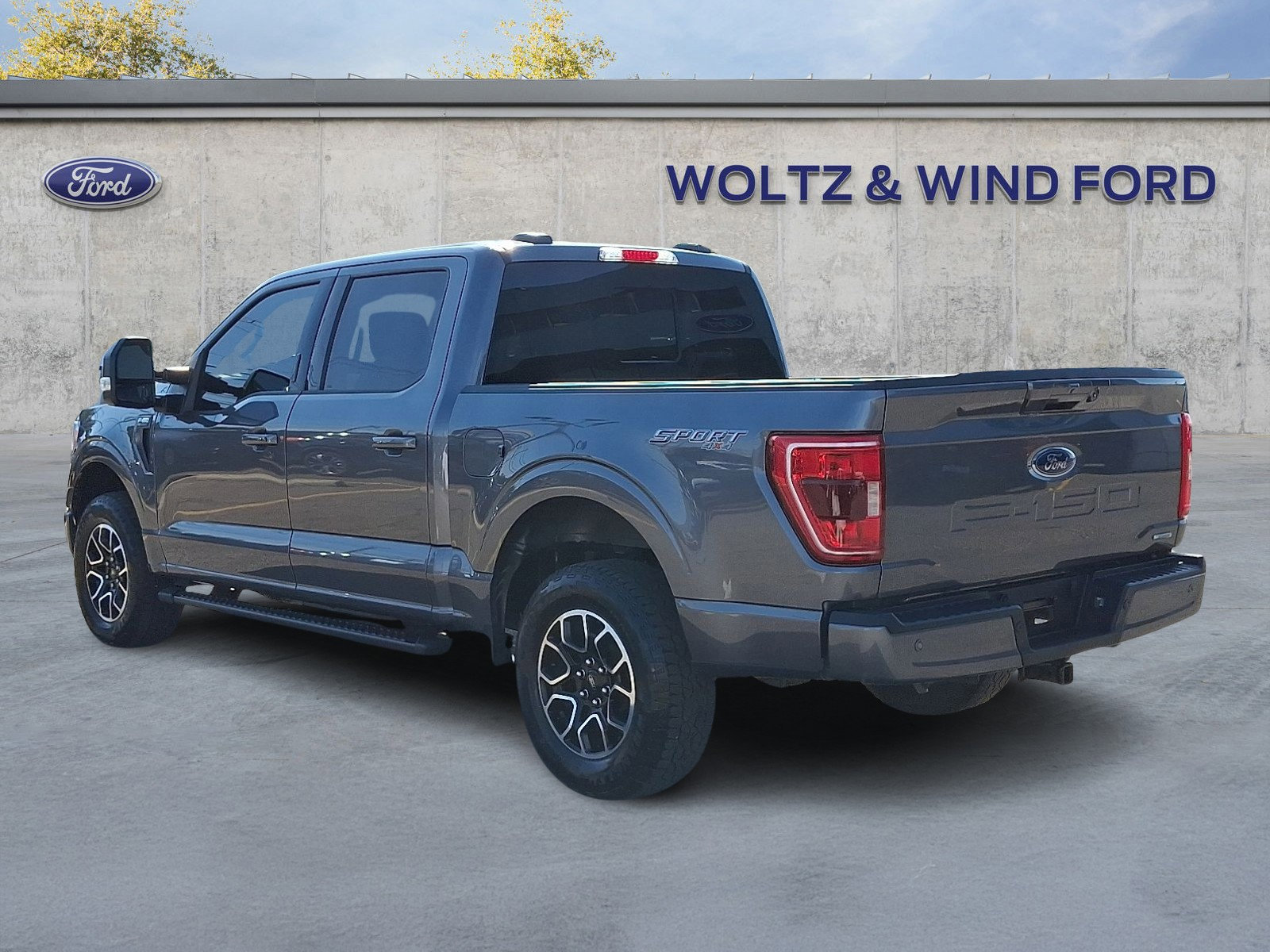 Certified 2022 Ford F150 XLT w/ Equipment Group 302A High image 5