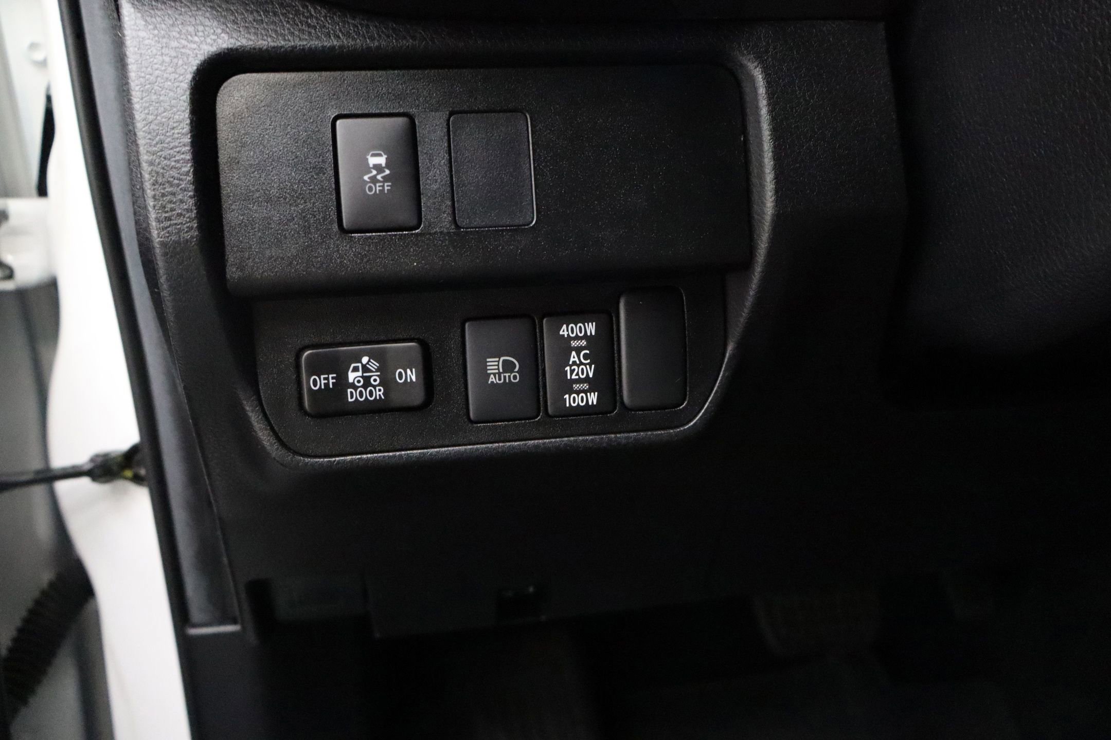 Used 2022 Toyota Tacoma TRD Sport w/ Technology Package image 21