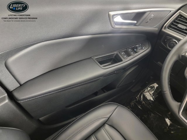 Certified 2024 Ford Edge SEL w/ Convenience Package AWD/4WD image 33