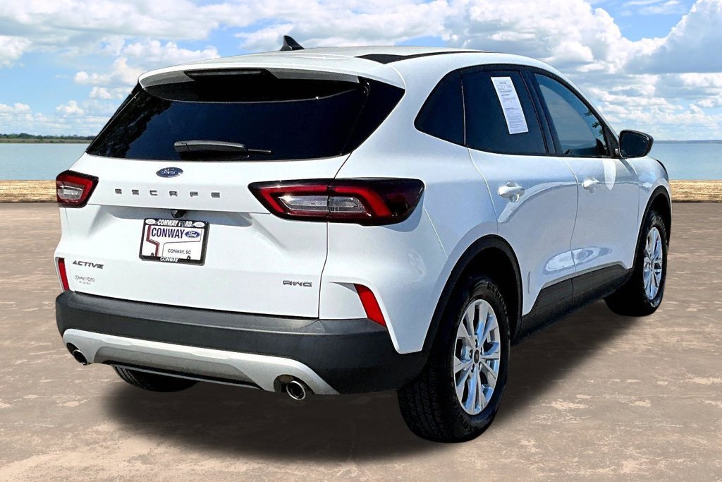 Certified 2025 Ford Escape Active AWD/4WD image 8