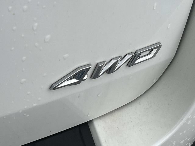 Certified 2024 Ford Explorer XLT w/ Equipment Group 202A AWD/4WD image 8