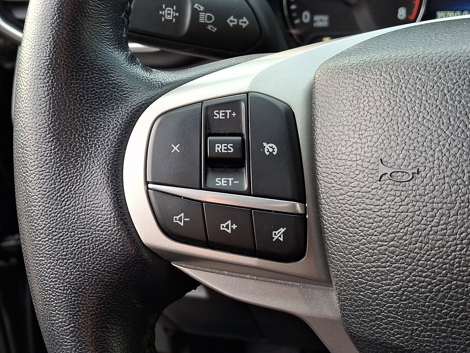 Certified 2022 Ford Explorer XLT w/ Equipment Group 202A image 21