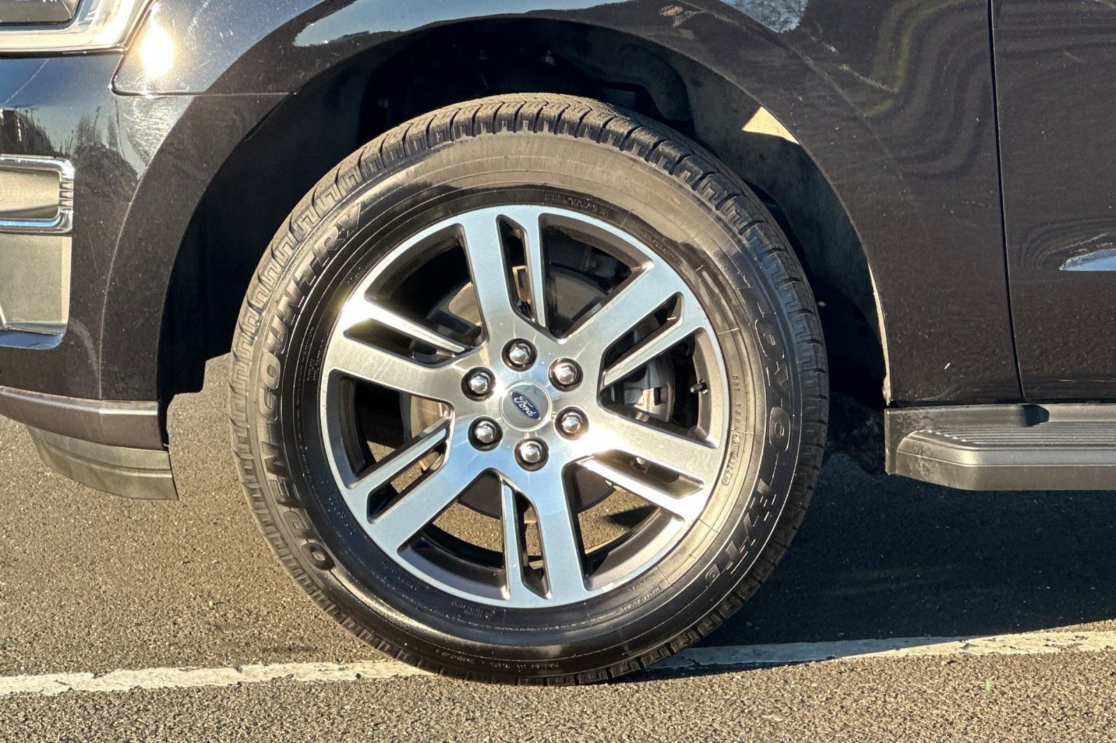 Certified 2024 Ford Expedition Limited image 30