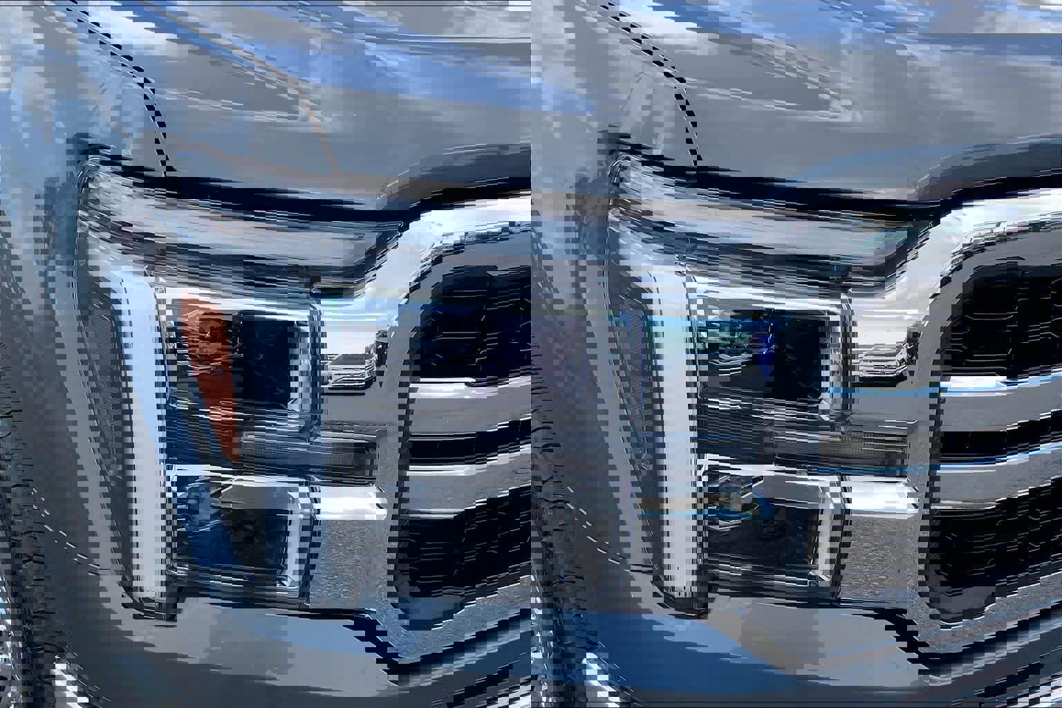 Certified 2025 Ford F150 Lariat w/ Equipment Group 501A Mid image 27