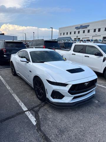 Certified 2025 Ford Mustang GT Premium RWD image 2