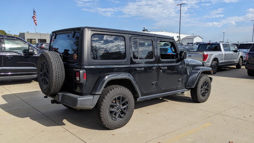 Used 2023 Jeep Wrangler Unlimited Sport AWD/4WD image 3