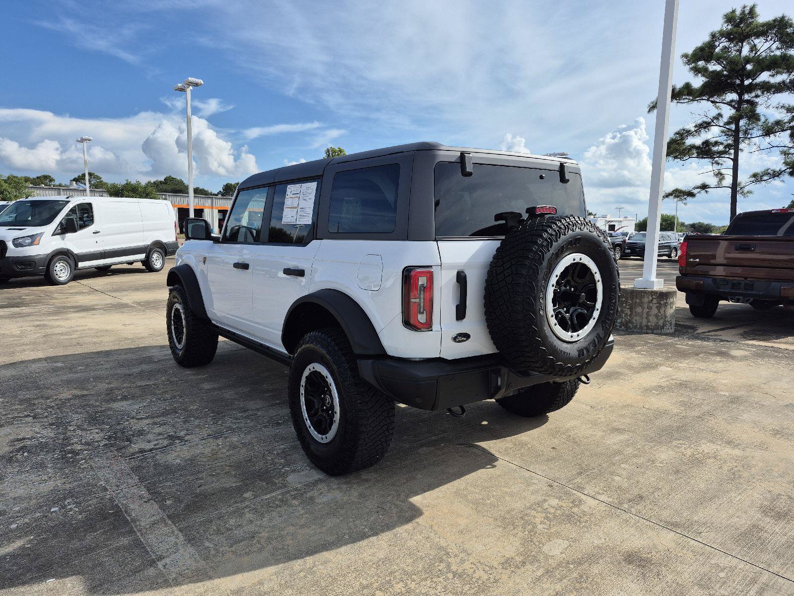 Certified 2024 Ford Bronco Badlands AWD/4WD image 14