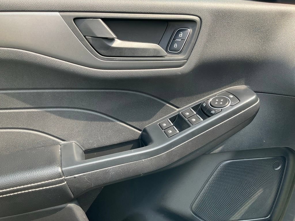 Certified 2025 Ford Escape Active AWD/4WD image 19