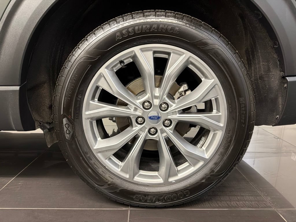 Certified 2024 Ford Explorer Limited AWD/4WD image 7
