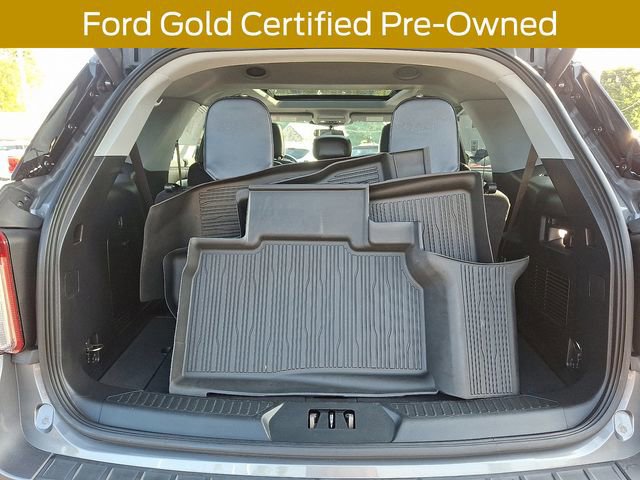 Certified 2022 Ford Explorer XLT w/ Equipment Group 202A image 31