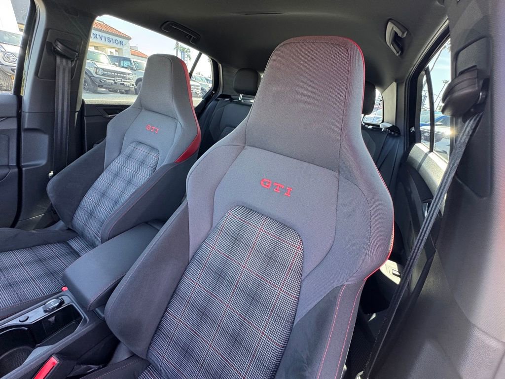 Used 2024 Volkswagen GTI SE image 19