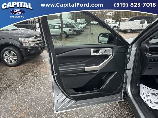 Certified 2023 Ford Explorer XLT w/ Equipment Group 202A image 19