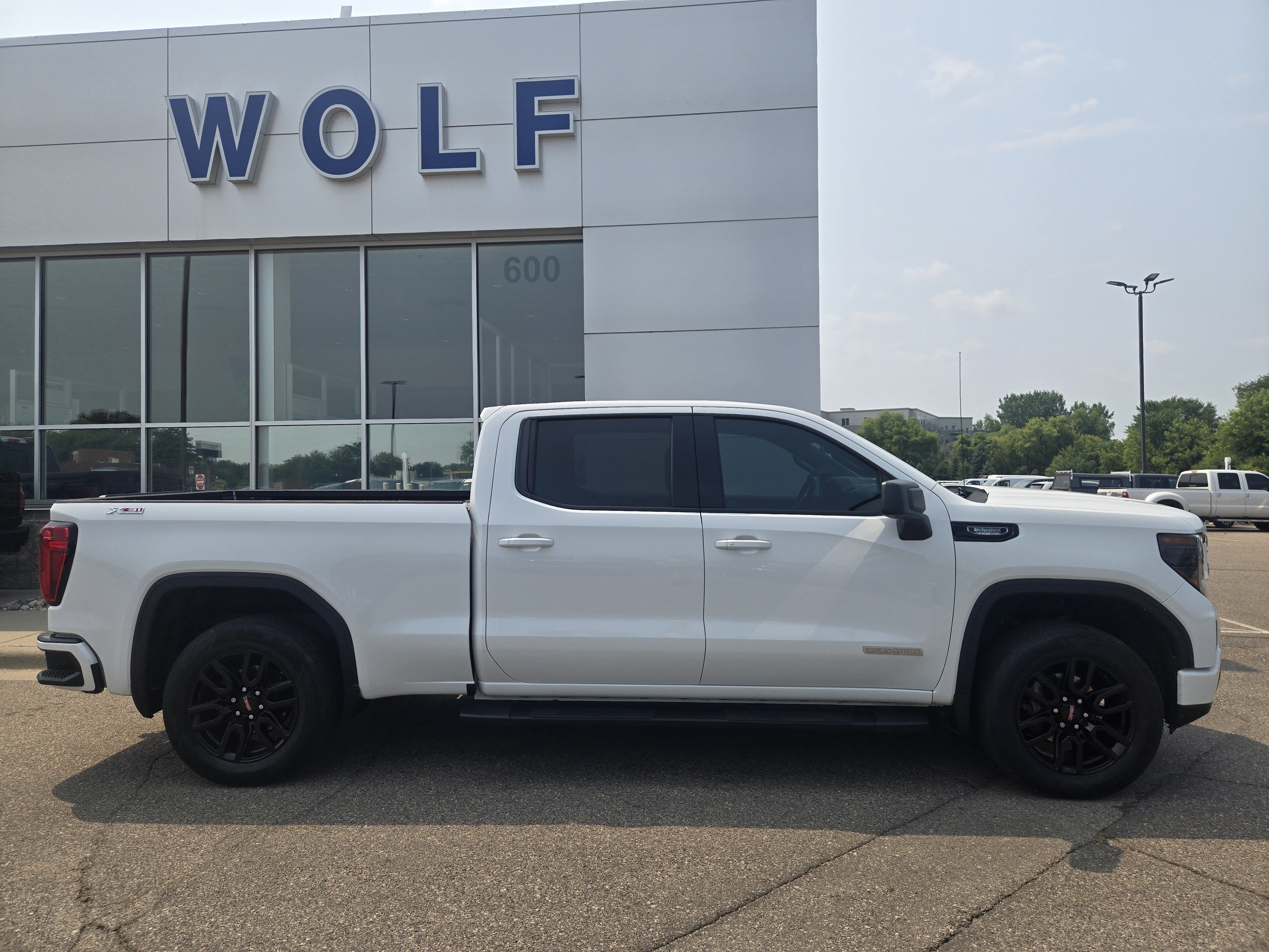 Used 2022 GMC Sierra 1500 Elevation w/ Preferred Package AWD/4WD image 5