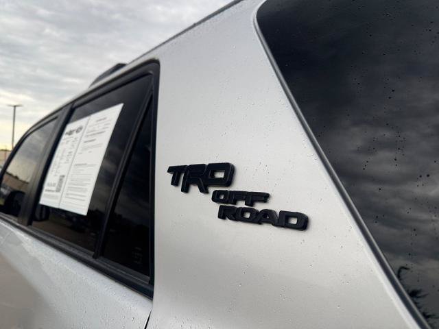 Used 2023 Toyota 4Runner TRD Off-Road Premium w/ Off Road Premium Plus Package AWD/4WD image 19