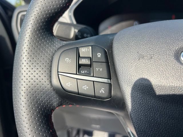 Certified 2024 Ford Escape ST-Line w/ Tech Pack #1 AWD/4WD image 8