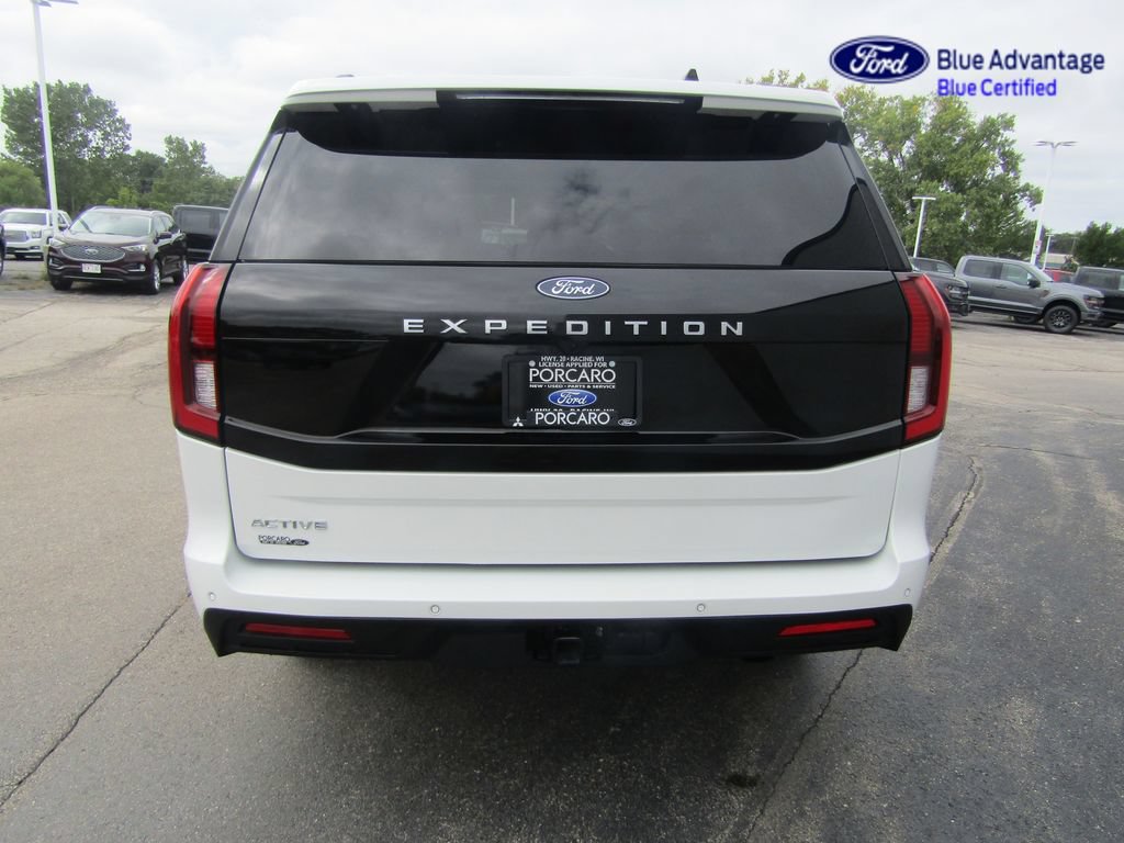 Certified 2025 Ford Expedition Active AWD/4WD image 7