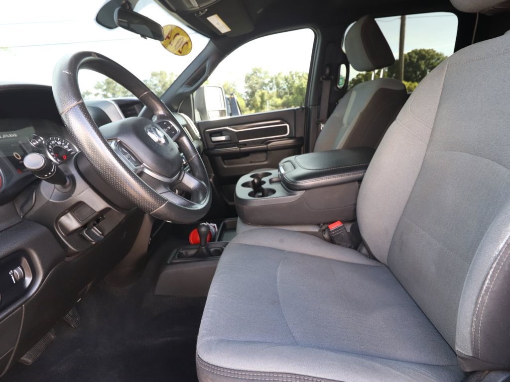 Used 2024 RAM 3500 SLT w/ Quick Order Package 2YG SLT AWD/4WD image 2