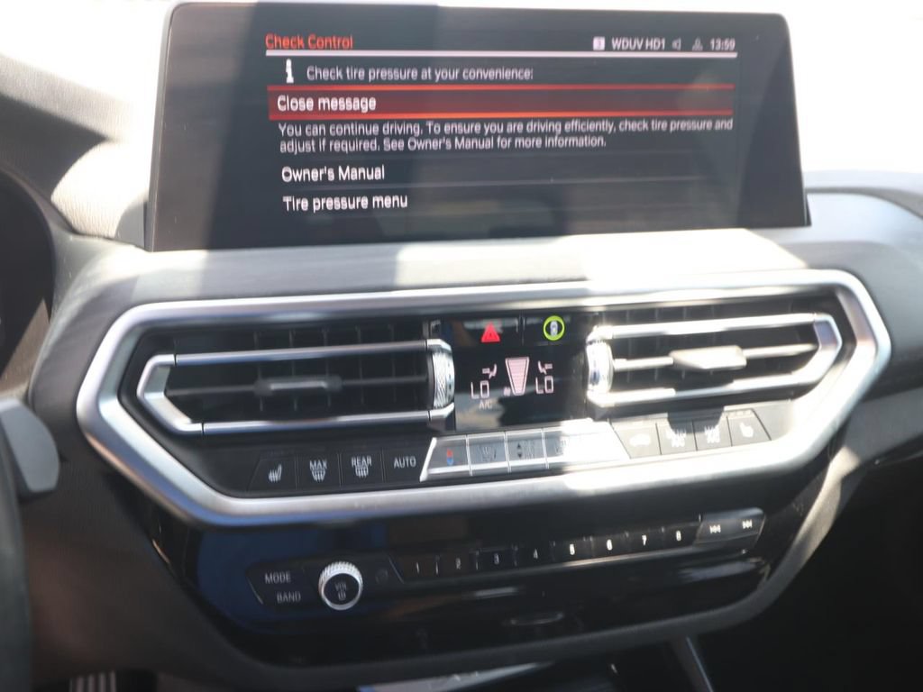 Used 2024 BMW X3 xDrive30i AWD/4WD image 19