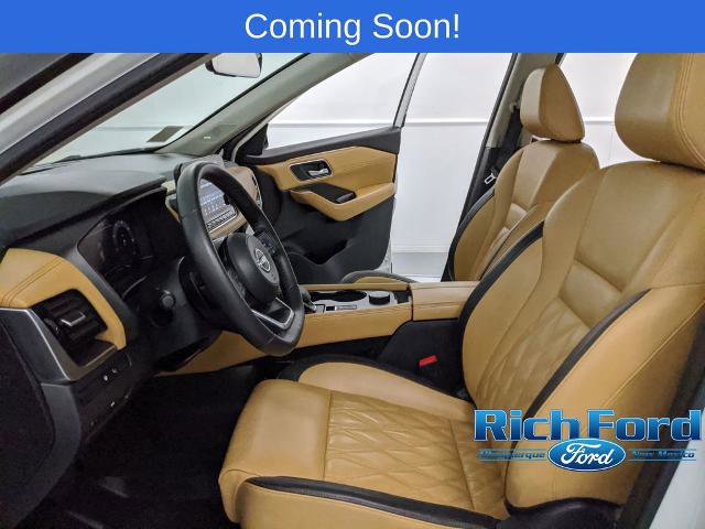 Used 2022 Nissan Rogue Platinum w/ Head-Up Display Package AWD/4WD image 16