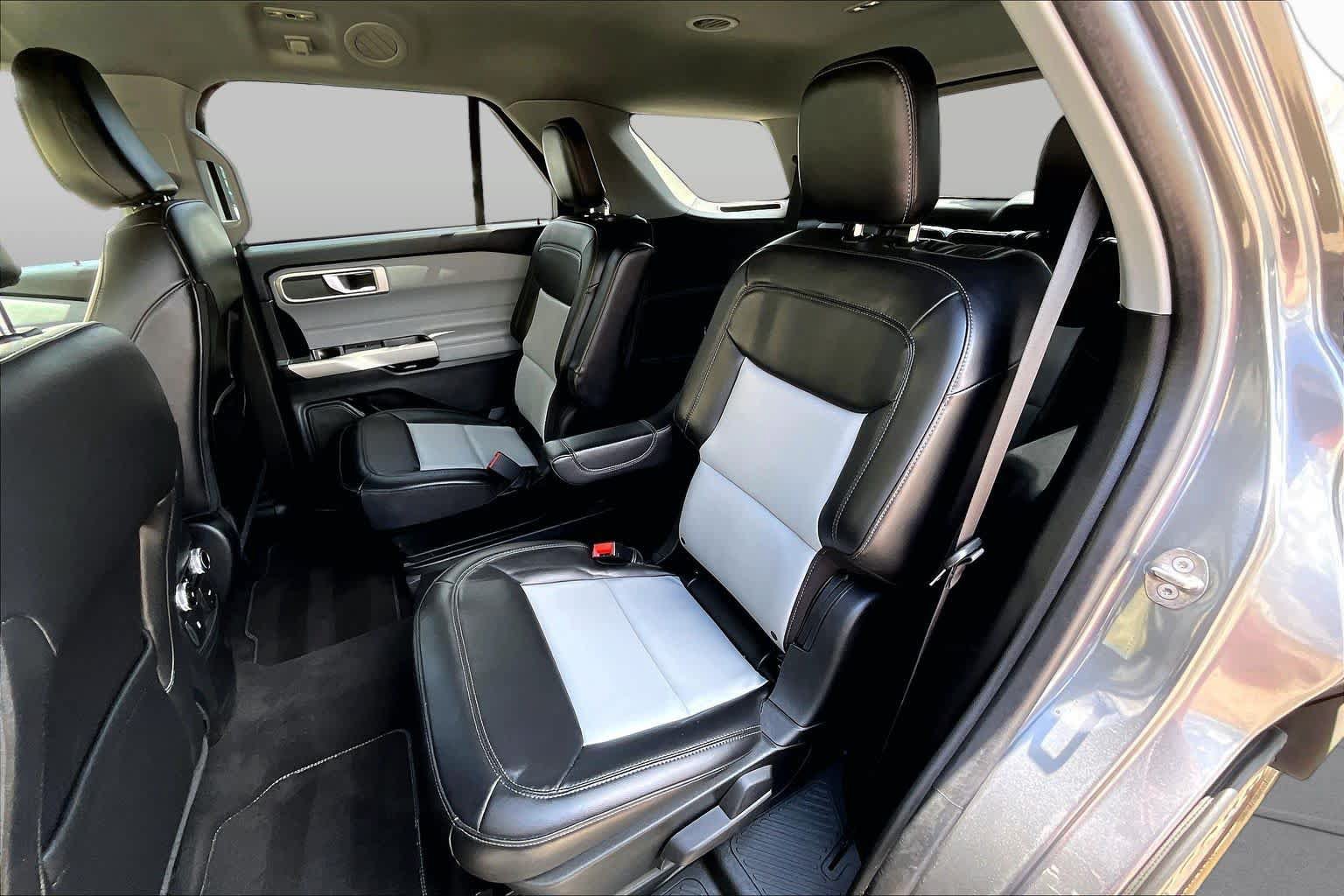 Certified 2023 Ford Explorer XLT w/ Equipment Group 202A RWD image 21
