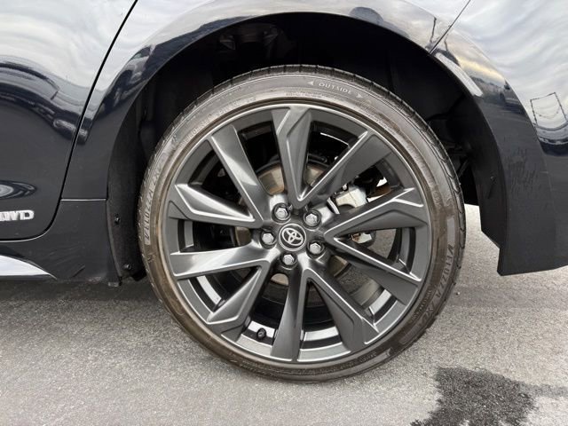 Used 2024 Toyota Corolla SE w/ SE Package image 9