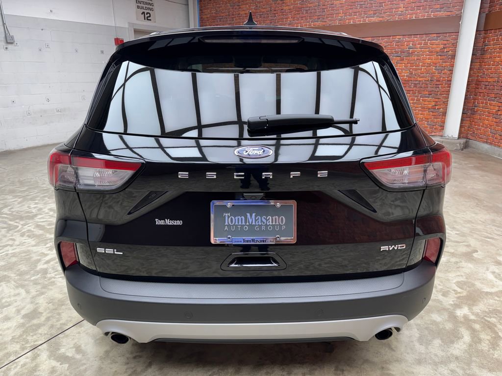 Certified 2022 Ford Escape SEL image 3