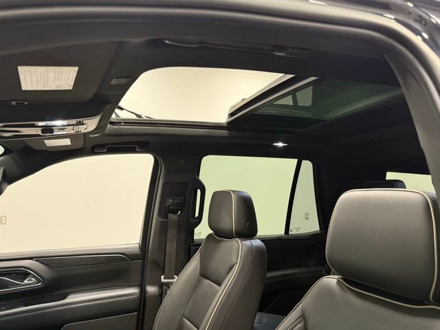 Used 2023 GMC Yukon SLT image 33