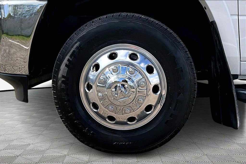 Used 2021 RAM 3500 Laramie w/ Safety Group B image 11