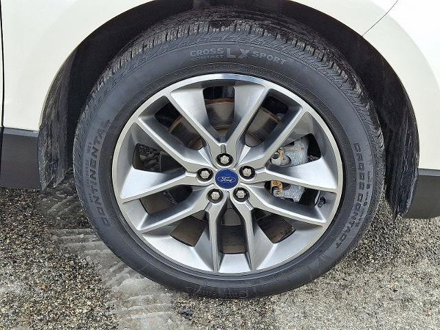 Certified 2017 Ford Edge Titanium w/ Equipment Group 302A image 8